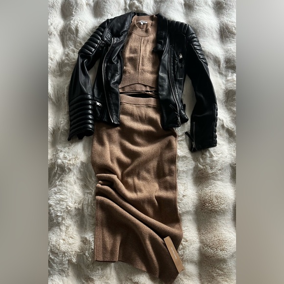 Reformation Renato 2 piece Tan Skirt Set - Picture 11 of 11